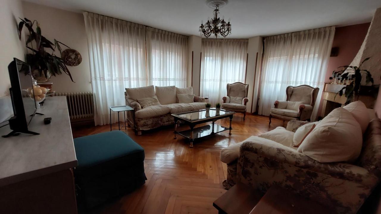Villa Isabel 2 Llaves Arriondas Eksteriør billede
